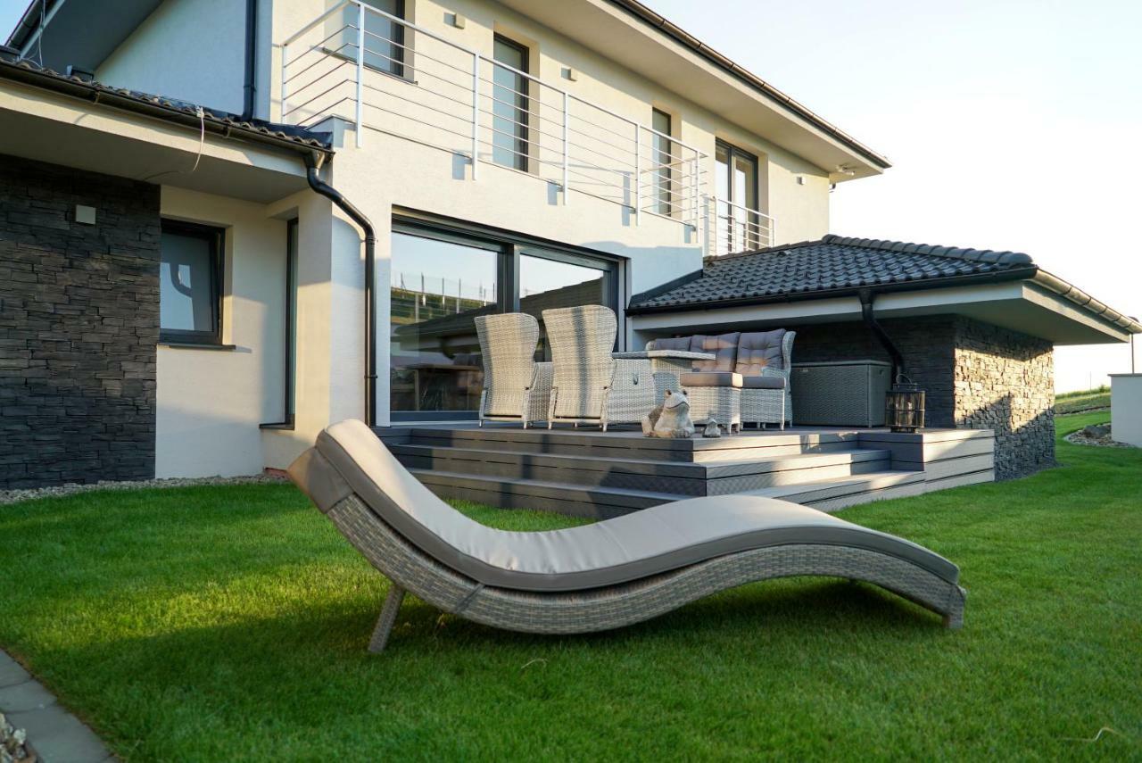 Luxury Villa 모라바니나드바홈 외부 사진